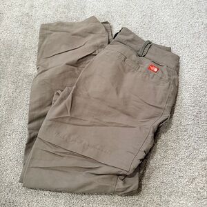 North Face Pants Women’s 6 Green Convertible Zip Off Nylon Cargo Hiking Outdoors